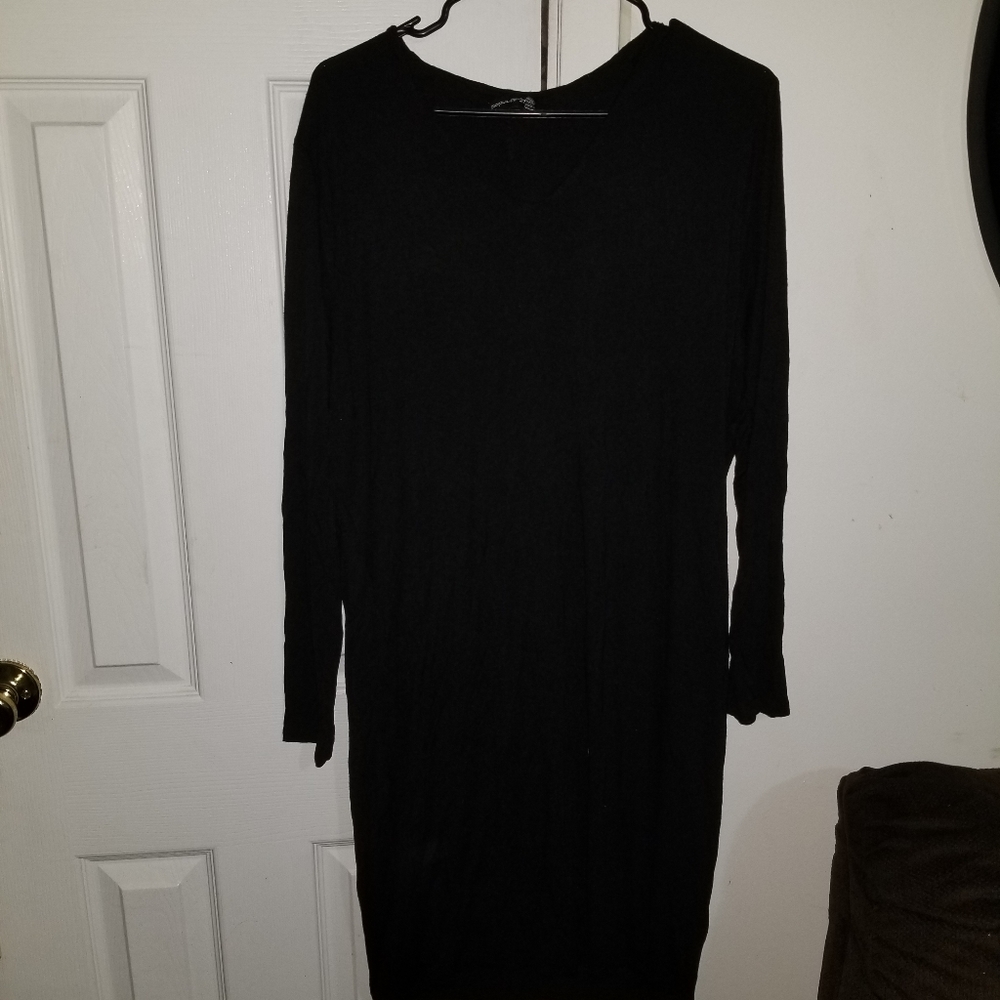 COPY - Black long sleeve dress